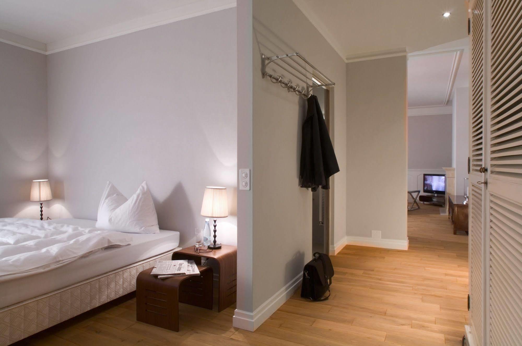 Blue City Boutique Hotel 巴登 外观 照片